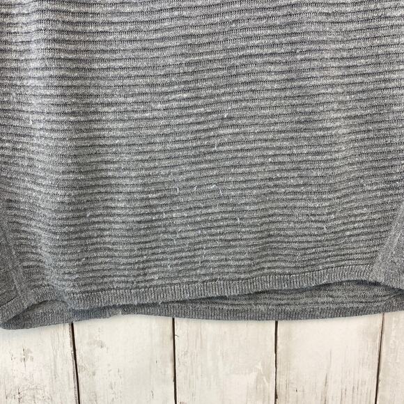 Trouve Angora Blend Ribbed Gray Side Panel Long Sleeve Scoop Sweater Size Medium - Picture 8 of 10